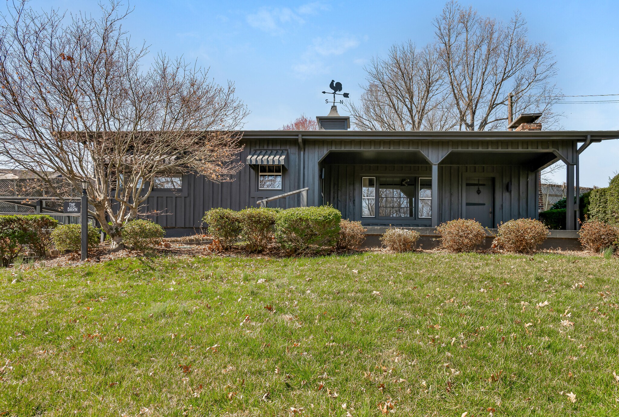 Building Photo - 323 Poplar Hill Ln