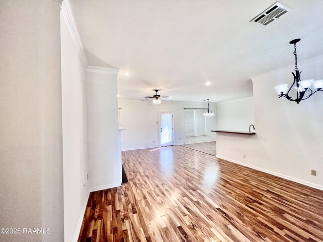 Building Photo - 204 Chevalier Blvd