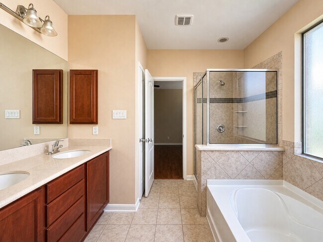 Building Photo - 26210 Riley Glen Dr