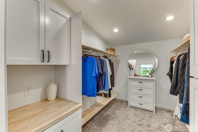 Building Photo - 3Bd/2Ba Lynnwood House