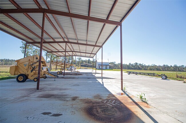 Building Photo - 1275 Castlewood Rd