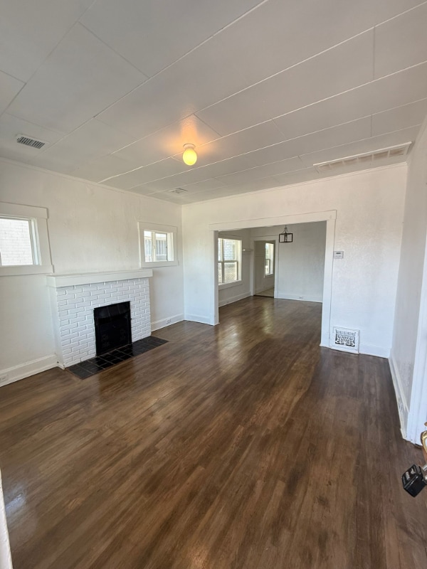 Building Photo - 1705 Arizona Ave