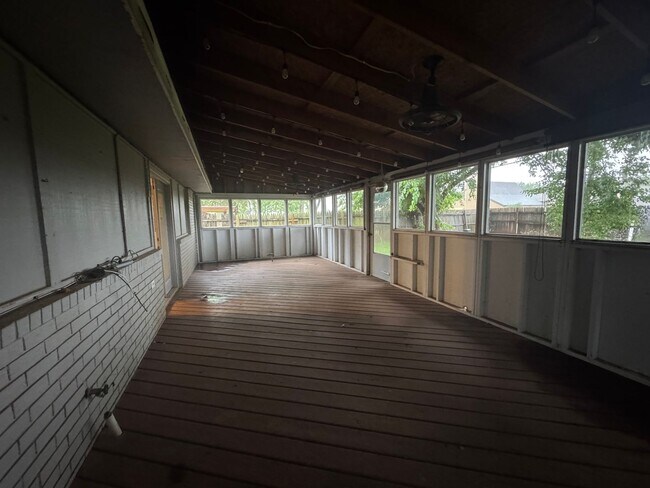 Building Photo - Cute 3 bed 2 bath in Broken Arrow