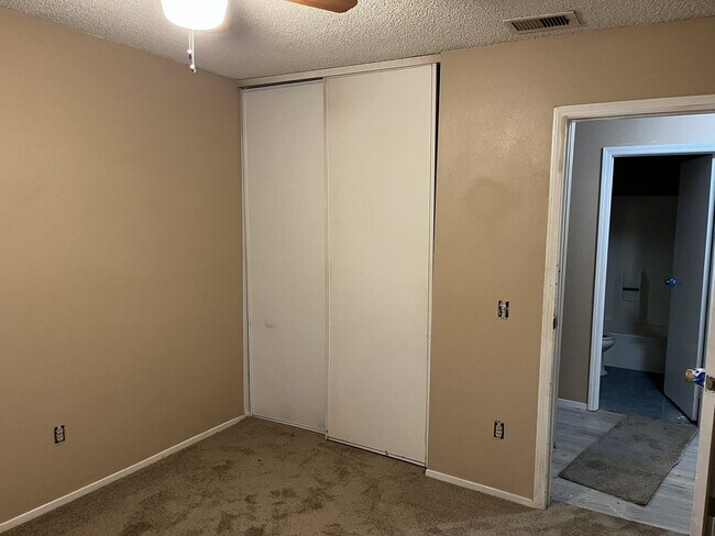 Building Photo - 3 BR 2 BA in Lake Elsinore $2395/month