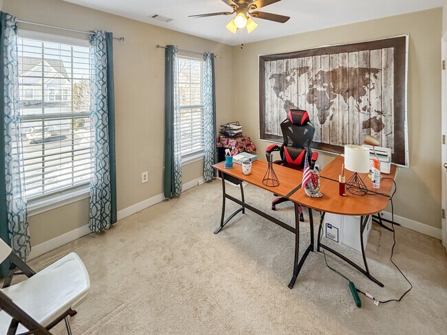 Building Photo - 14020 Seneca Ridge Dr