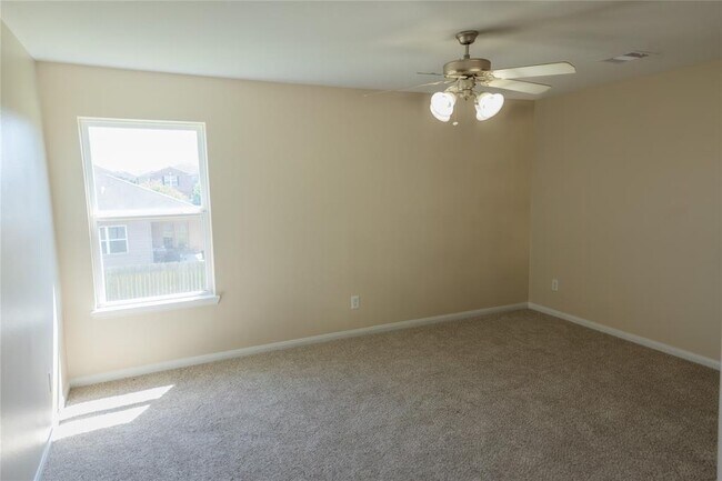 Building Photo - 5123 Harbor Palm Dr