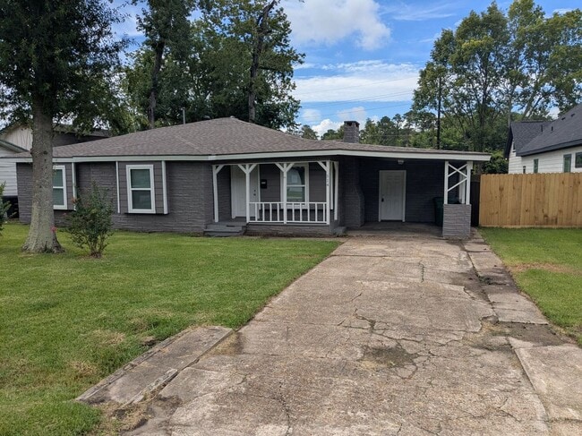 Primary Photo - 514 Corydon Dr