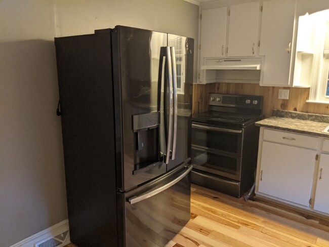 Building Photo - 864 Sprinkle St