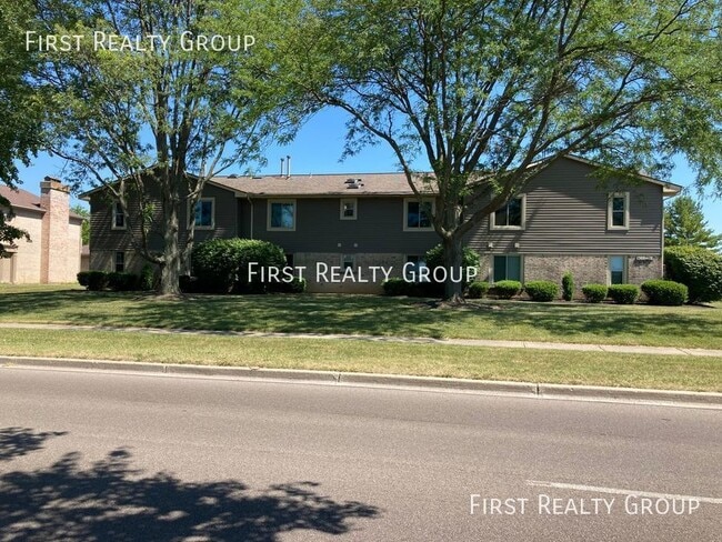 Primary Photo - 1318 Lyons Rd