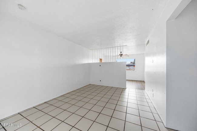 Building Photo - 224 Cuprite Dr