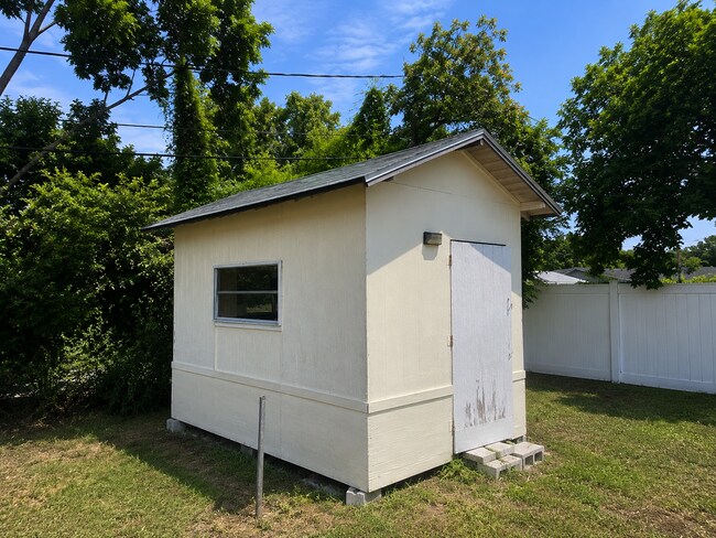 Building Photo - 538 Norfolk Cir