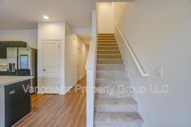 Building Photo - 2153 NE 118th Pl
