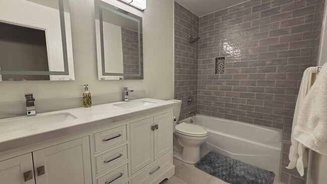 Building Photo - 7 bedroom 5 Bath Home In Desirable Boulder Location - Partially Furnished - 6 Month Lease Only