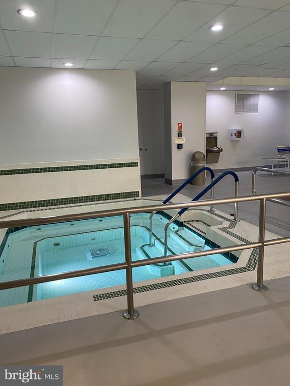 Building Photo - 5225 Pooks Hill Rd