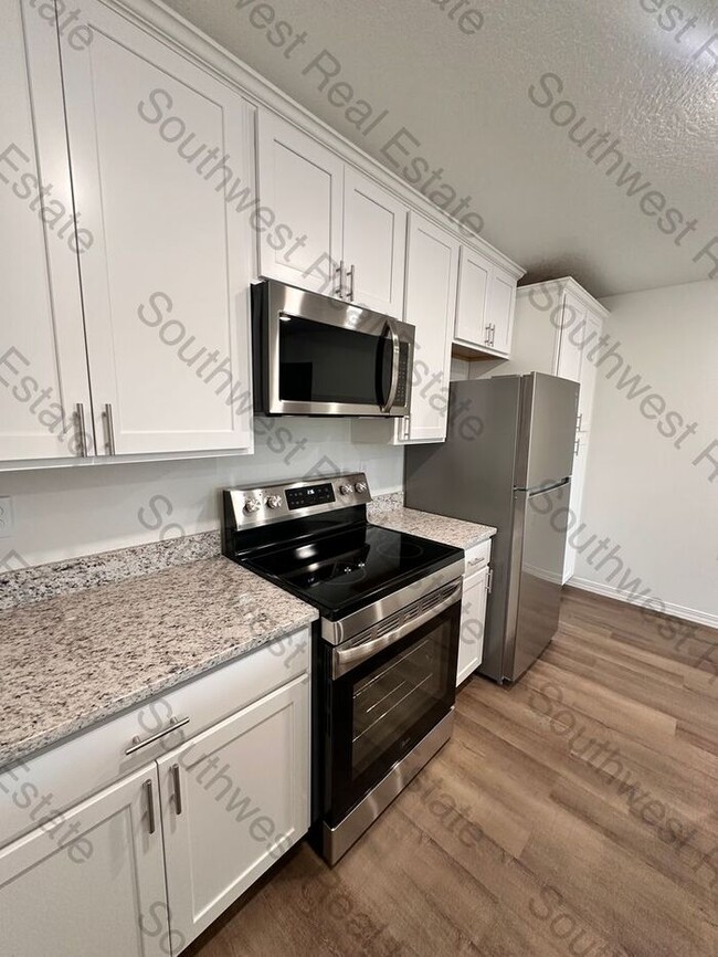 Building Photo - Brand new apartments