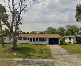 Building Photo - Charming 3 Bedroom Home in Quaint South Da...