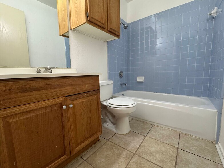 Building Photo - 1902 Windward Dr