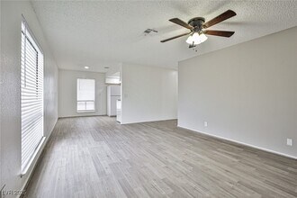 Building Photo - 5187 Caliente St