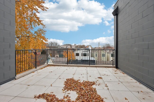 Building Photo - 4119 N Ashland Ave