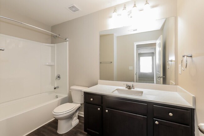 Building Photo - 258 Sinclair Way