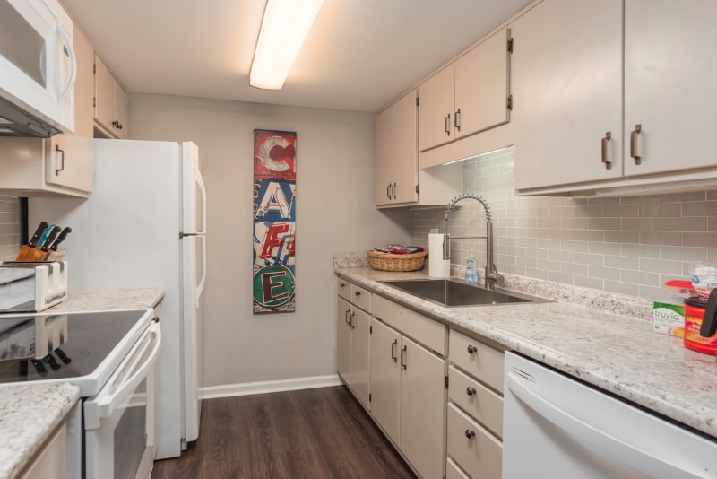 Building Photo - 510 E Gillespie St