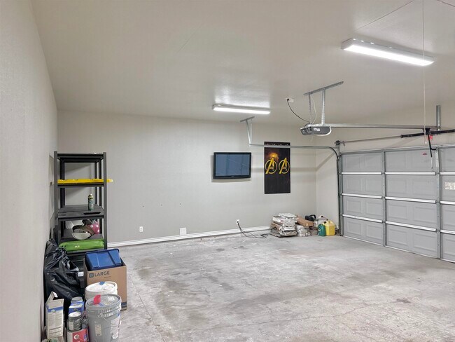 Building Photo - 228 White Feather Trail