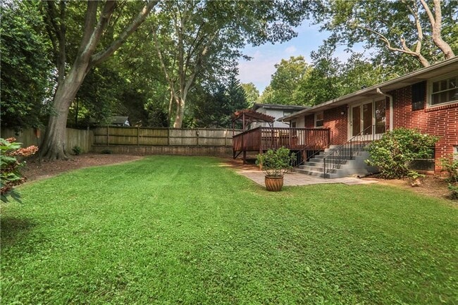 Building Photo - 3659 Admiral Dr