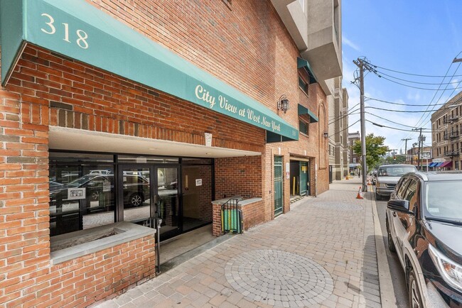 Building Photo - 318 54th St