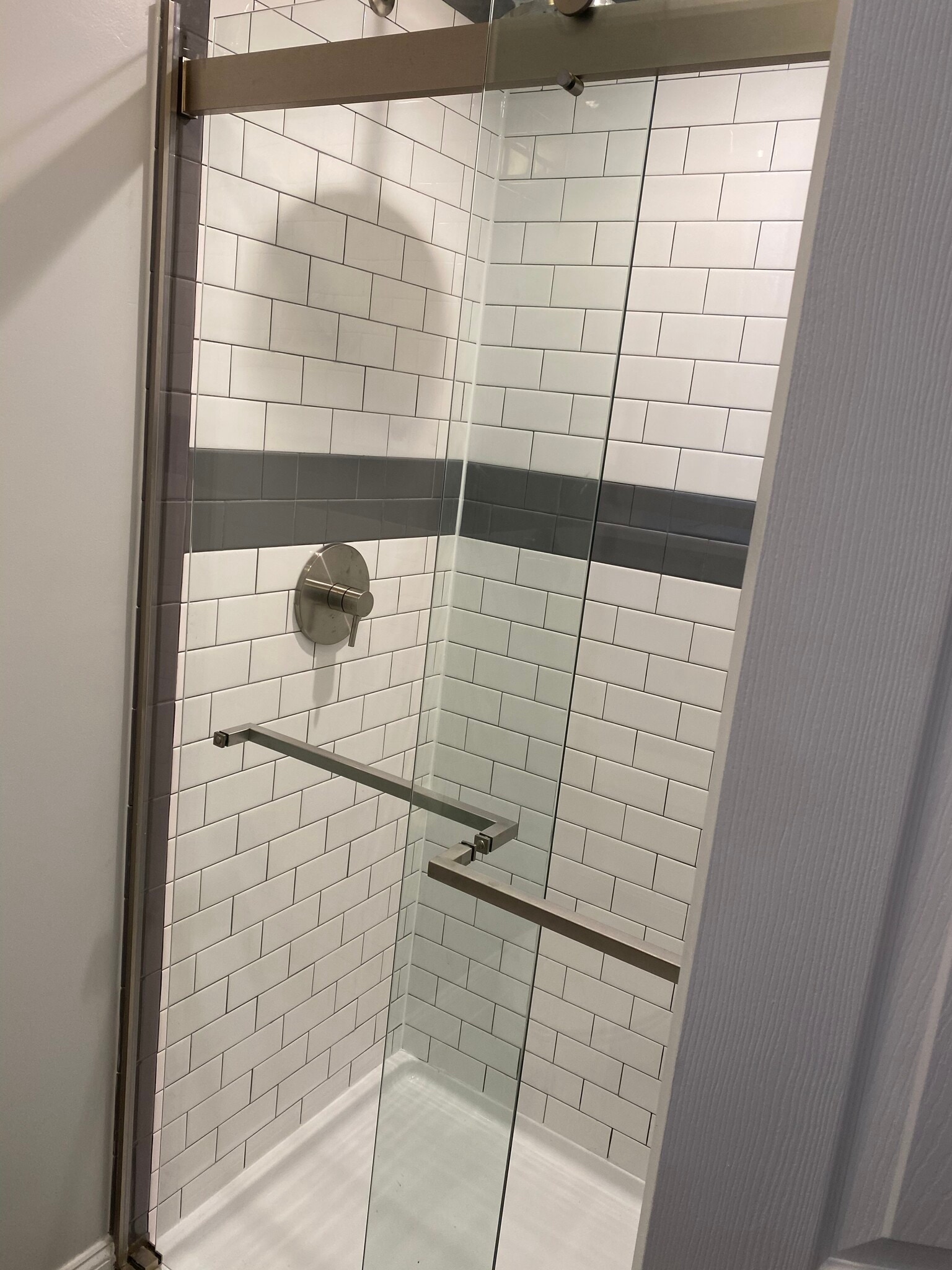 Hall bathroom shower - 658 N Hanover Street