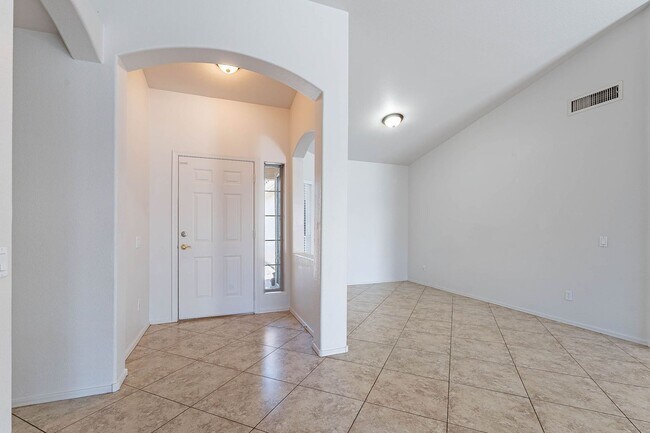 Building Photo - 5463 W Geronimo St