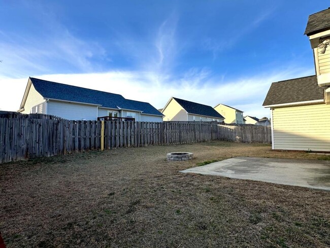 Building Photo - 4418 Clifton Dr