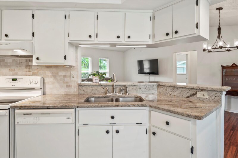 Building Photo - 8621 Bridgewater Dr