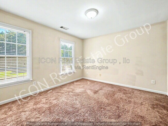 Building Photo - 48 Golden Aster