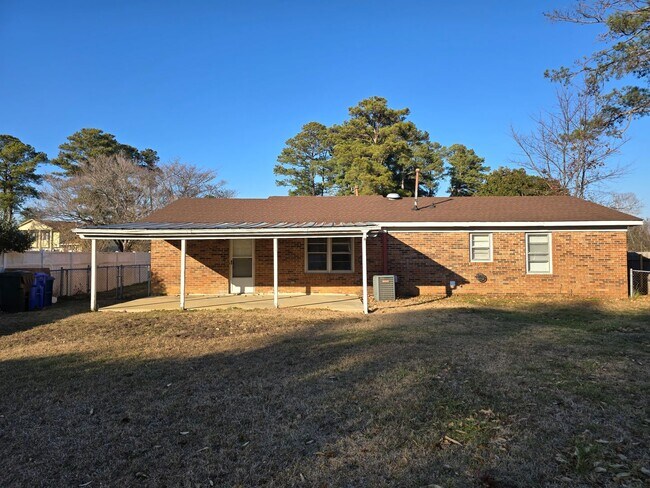 Building Photo - 6615 Keeler Dr