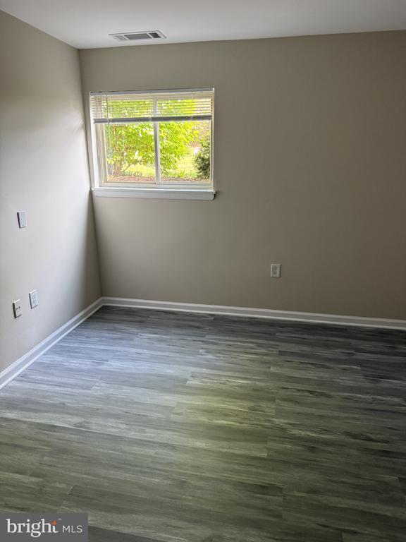 Building Photo - 18724 Walkers Choice Rd