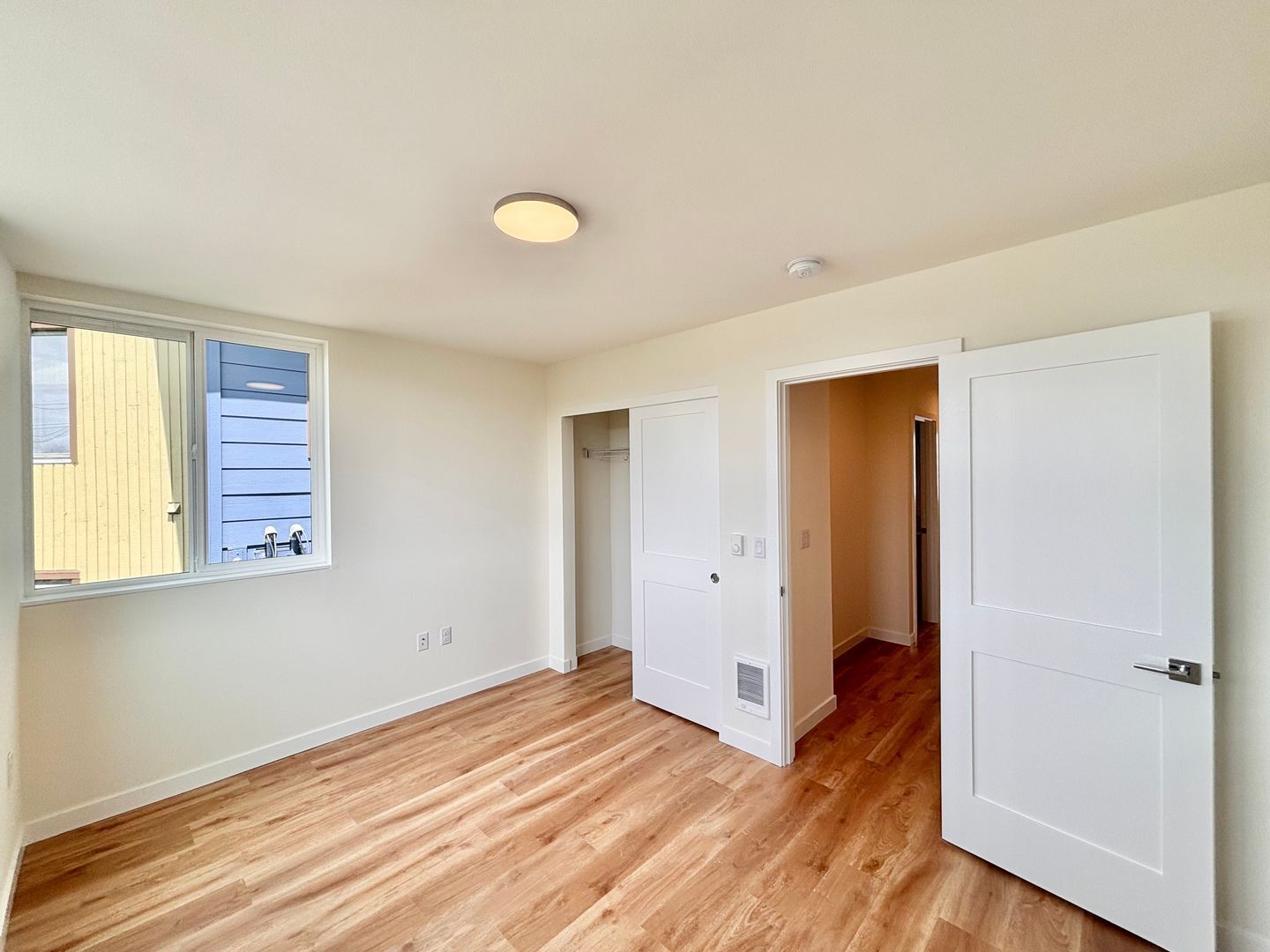 Building Photo - 3646 13th Ave W