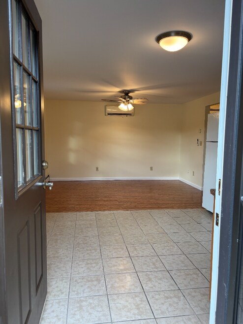 Building Photo - 499 NY-299