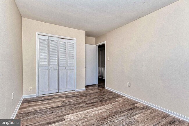 Building Photo - 8467 Ivy Glen Ct