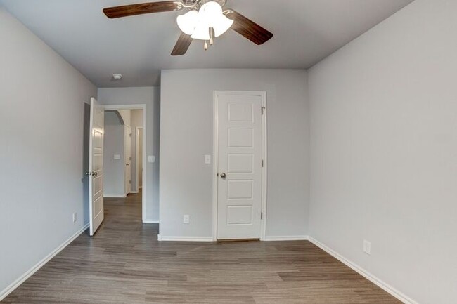 Building Photo - Brand new home! 4/2/2 in Elysian Fields