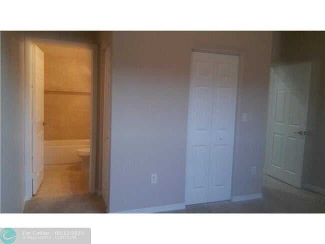 Building Photo - 4944 SW 140th Terrace