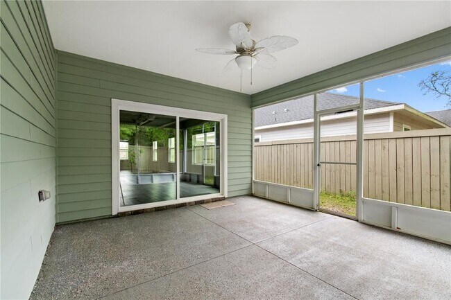 Building Photo - 1753 SW 72nd CIR
