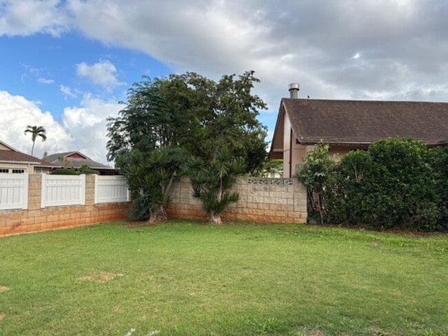 Primary Photo - MILILANI