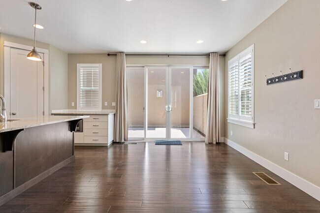 Building Photo - 3846 S Caddis Pl