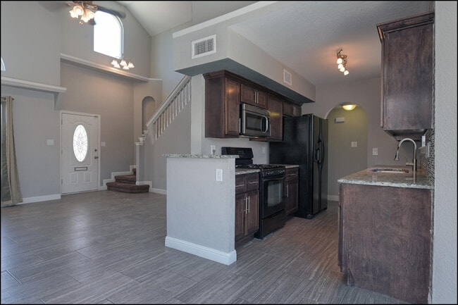 Building Photo - 11481 Lone Wolf Cir