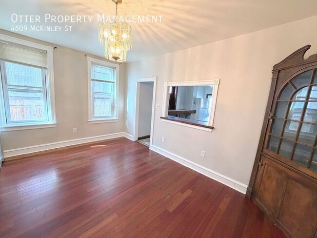 Building Photo - 4609 McKinley St