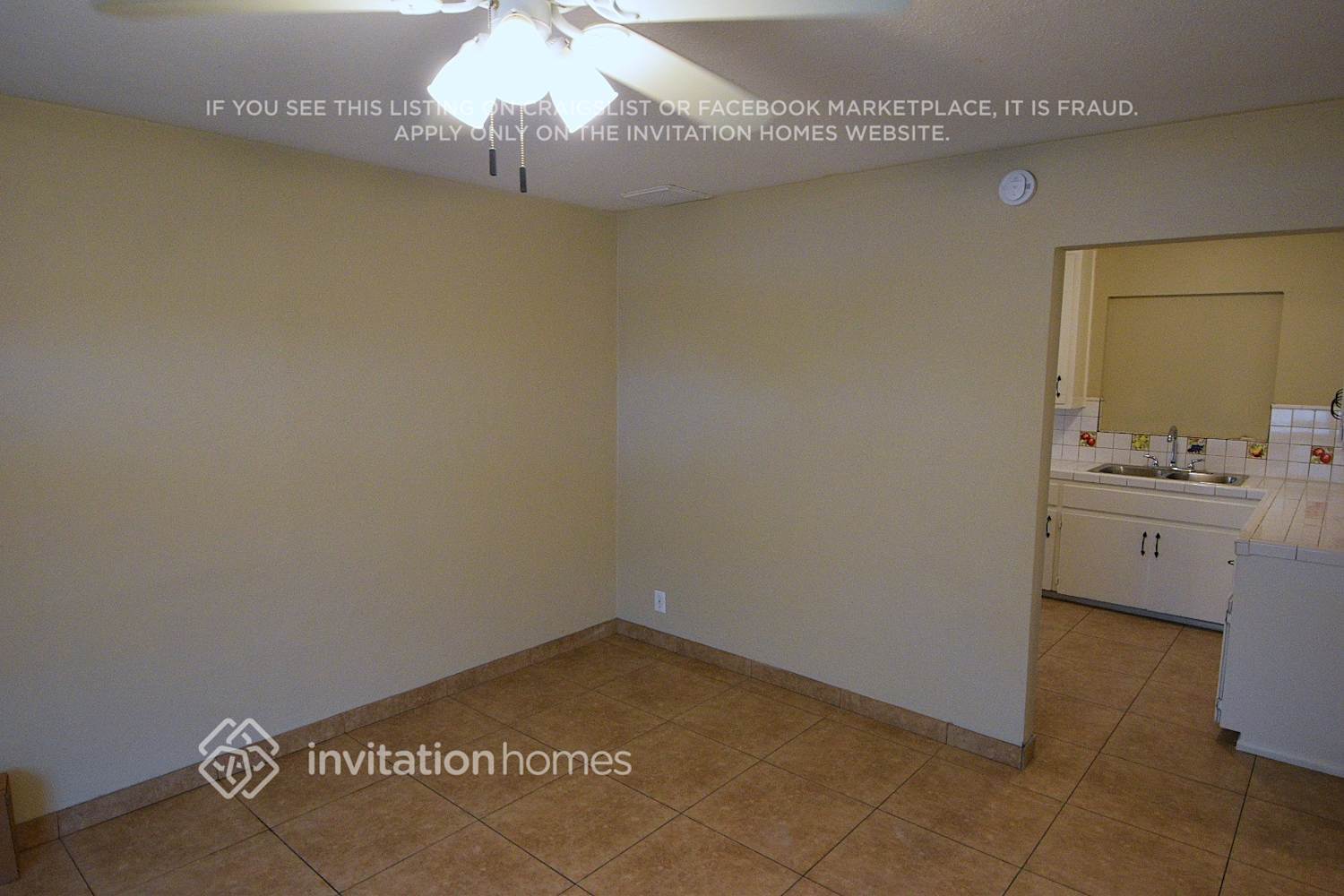 Building Photo - 4126 N Mitchell St