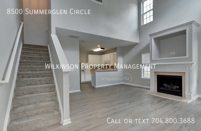 Building Photo - 8500 Summer Glen Cir