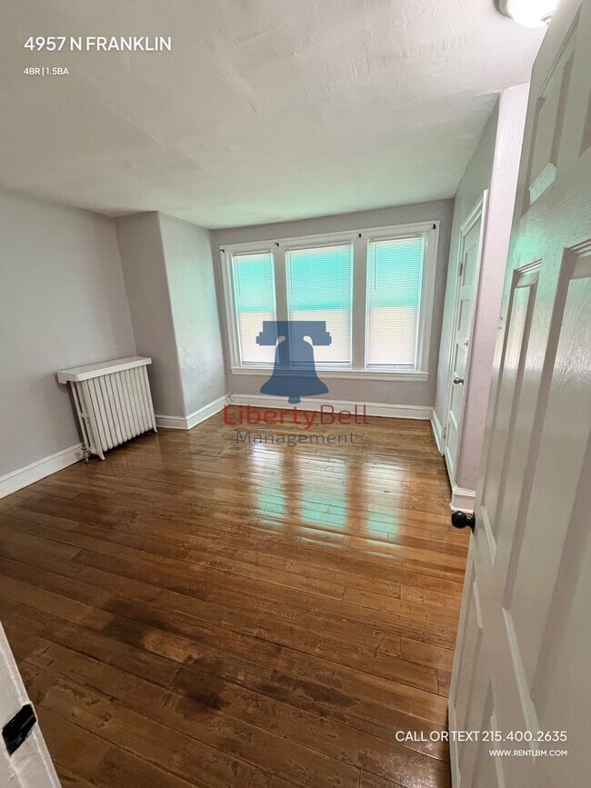 Building Photo - 4957 N Franklin St