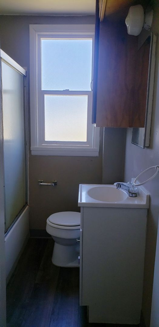 Building Photo - Adorable 3 bedroom 1 bath located in cheney