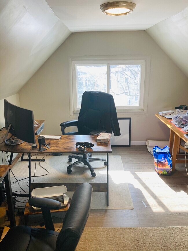 Building Photo - 34 Hickory Street